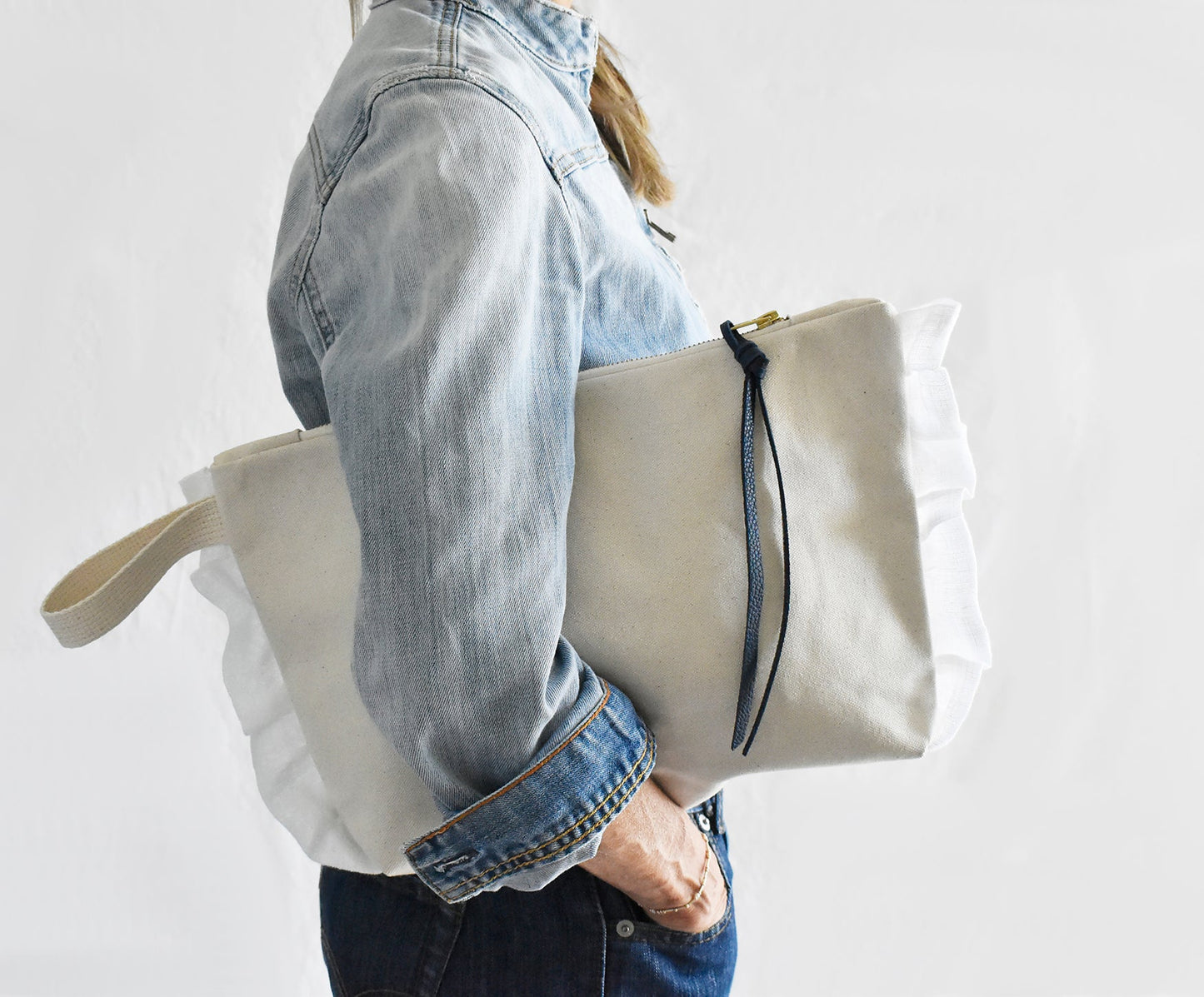 Cotton Zipper Pouch- Navy & Black Leather Pull